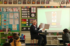 Rep. Ackert celebrates Read Across America with students in Coventry.