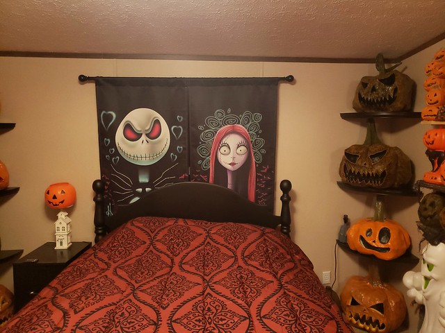Halloween Bed Room