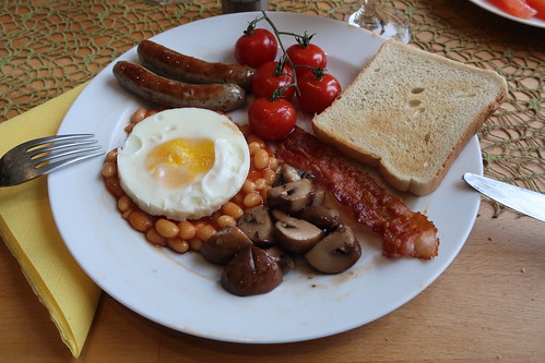 Cooked English Breakfast mit Baked Beans (mein zweiter Teller)