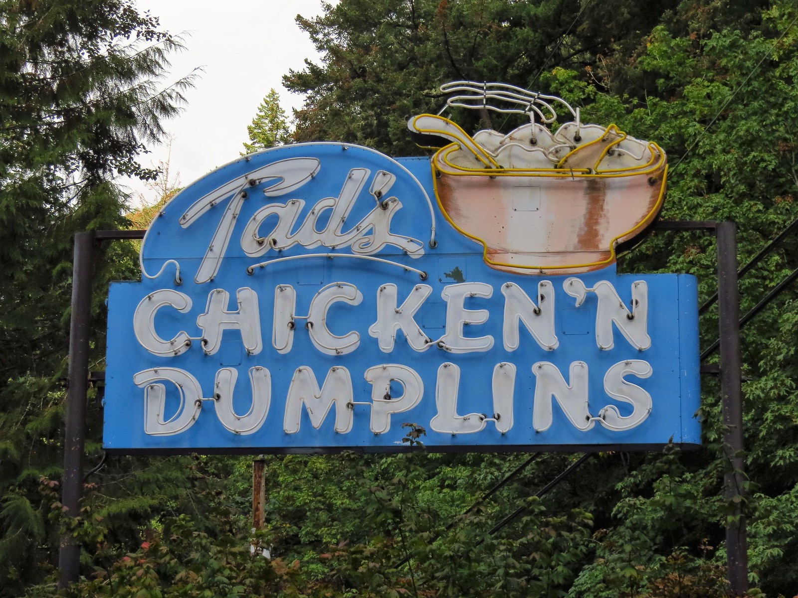 Tad's Chicken 'n Dumplins - 1325 Historic Columbia River Highway, Troutdale, Oregon U.S.A. - October 6, 2021