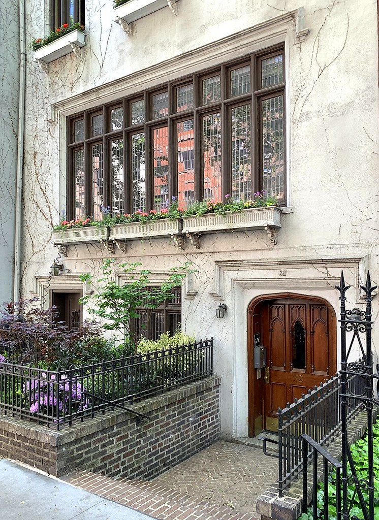 Wide window: 32 West 9th Stteet, Greenwich Village, New York