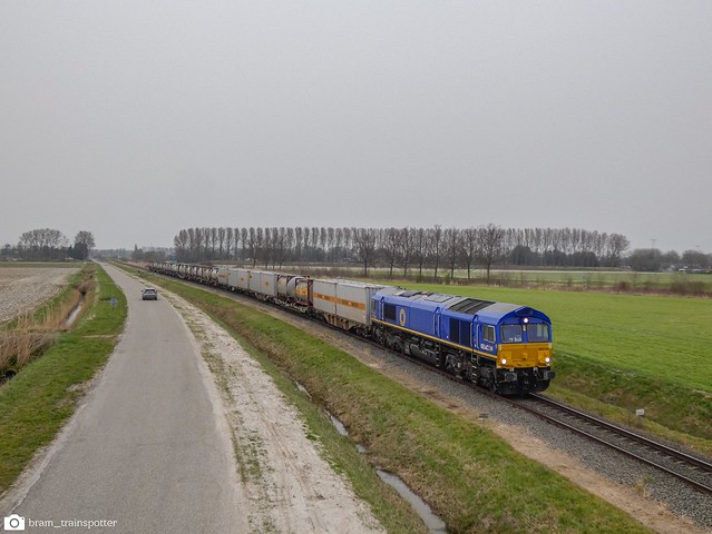 16/03/2022 De Class 66 653-10 in Sluiskil (NL).