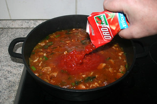 26 - Add tomatoes / Tomaten hinzufügen