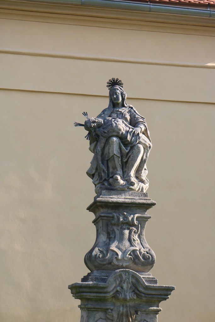 socha Piety v Údlici