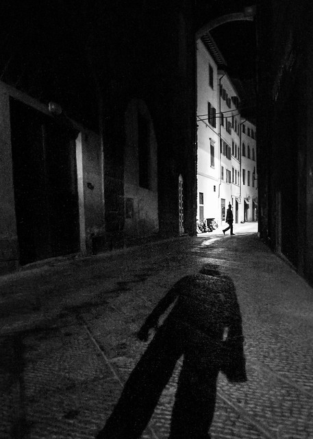Ruelle de Florence la nuit, Italie
