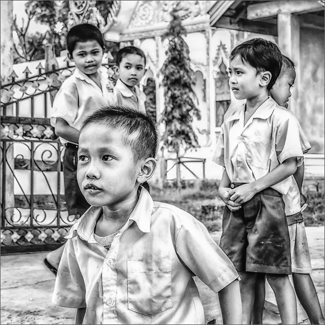 Schoolkids in Laos
