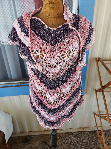 Mary Ellen (MadCrocheter) is test crocheting this beautiful shawl for Michele DuNaier.