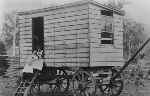 Mobile home belonging to Romeo Lahey, early Queensland nature conservationist, ca. 1908