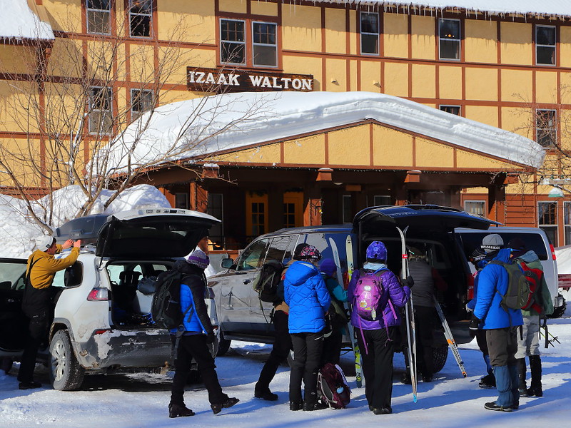 IMG_2053 Skiers at Izaak Walton Inn