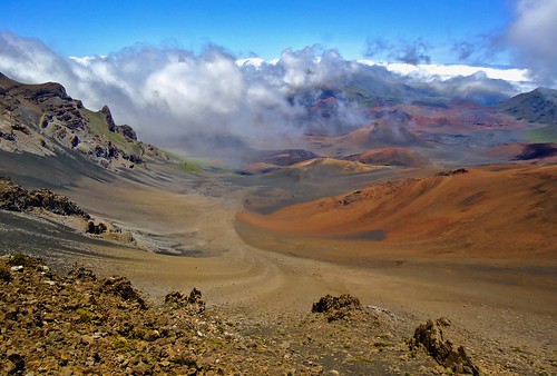 crater maui haleakala hawaii