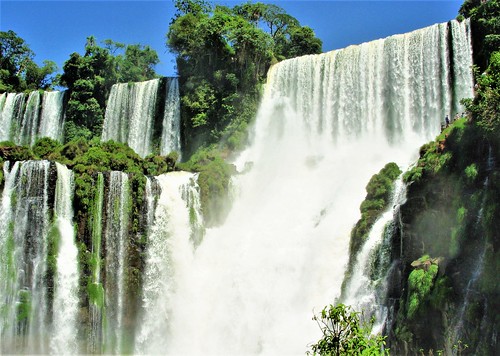 1. Iguazu (18)