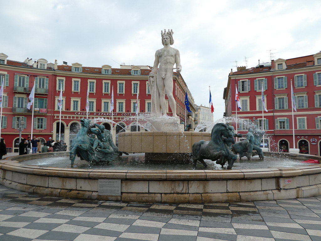 Fontaine du Solei, Place Massina, Nice
