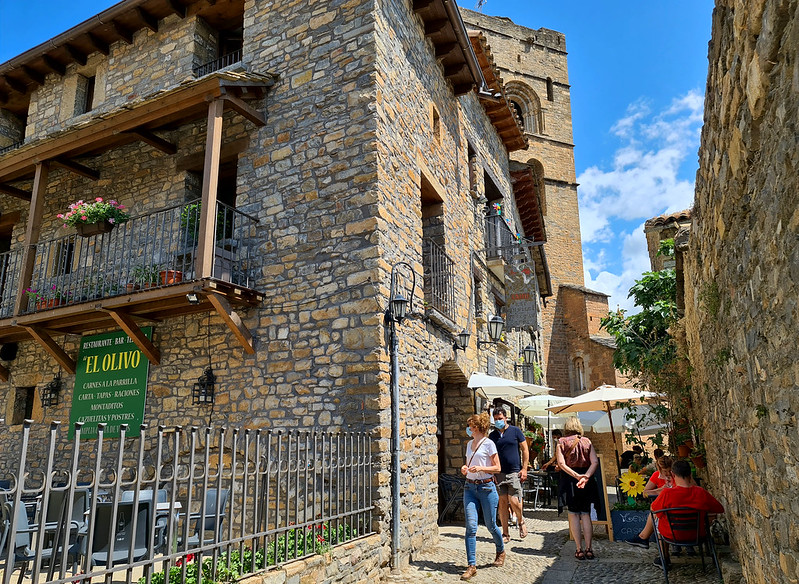 Recorremos las calles y plazas de Ainsa, uno de los Pueblos más Bonitos de España (12)