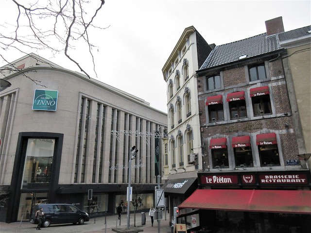 Le Piéton and Galeria Inno, Rue de la Montagne, Charleroi, Belgium