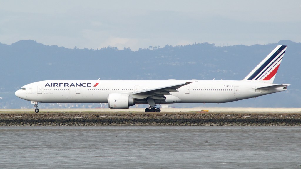 Air France Boeing 777 -300 F-GSQH SFO DSC_0284