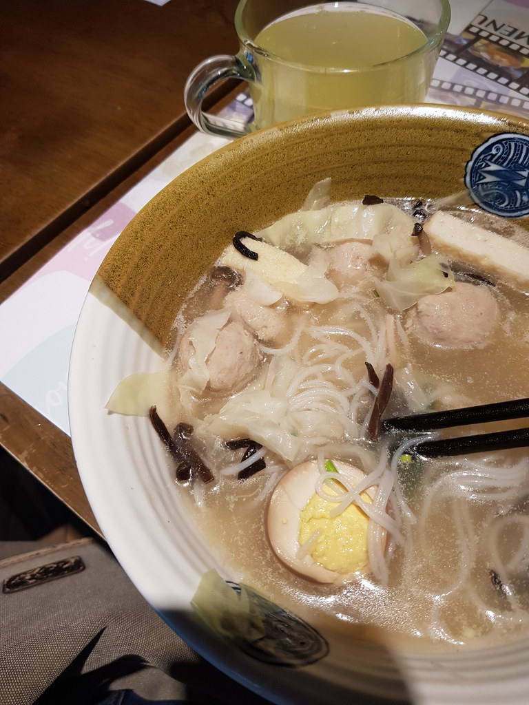 鮮味高湯粗米粉 Superior Soup think Vermicelli rm$19.80 @ 米線控 Home Noodle at the Sphere in 吉隆坡孟沙南 Bangsar South