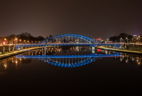 caslte poland europe travel view river riverscape landscape city cityscape reflection reflections blue hour long exposure march 2022 spring tokina 2470mm canon 6d 6dii
