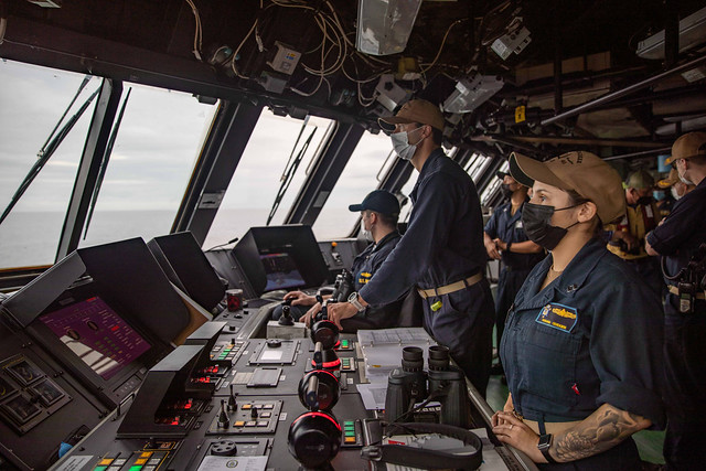 Sailors stand watch aboard USS Milwaukee (LCS 5) as the ship arrives in Manta, Ecuador.