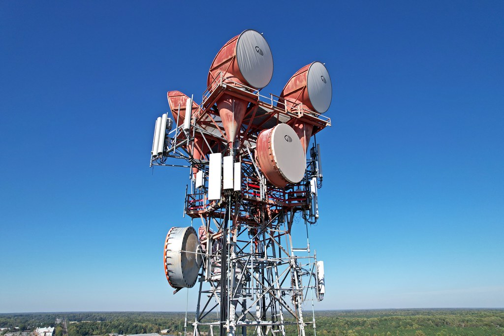 AT&T Long Lines tower near Williamsburg, Virginia [23]