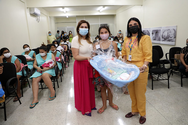 22.3.2022 - Prefeitura entrega kits de enxovais na maternidade Moura Tapajóz
