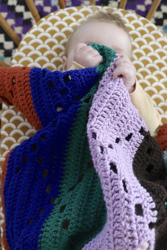 striped baby blanket - crochet pattern