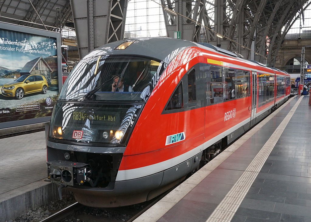 DB Regio 642567 - Frankfurt (Main) Hbf | Neil Pulling | Flickr