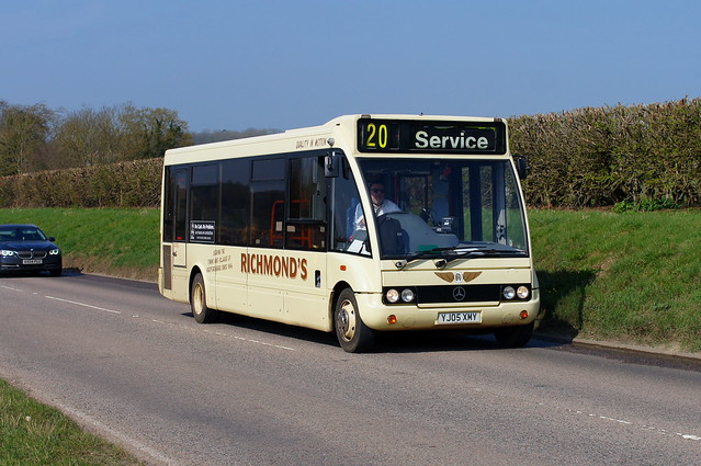 County Travels: Richmond's Coaches Optare Solo M850 YJ05XMY Hadham Road Little Hadham 25/03/22
