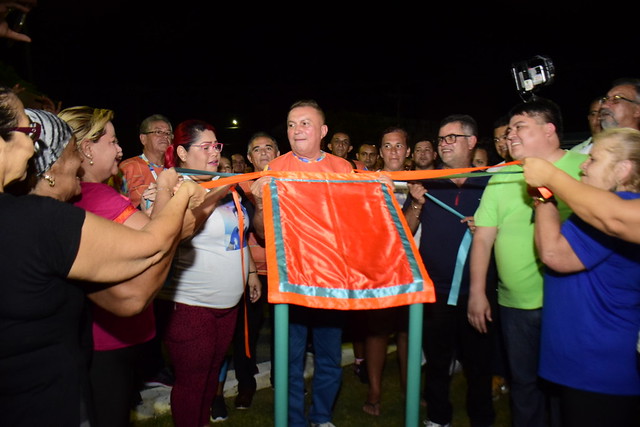 25.3.2022 - Prefeitura entrega a rotatória André Queiroz de Castro, a popular ‘bola do 23’