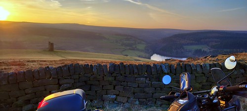 Boots Folly and Strines Reservoir.. by Mike-Lee, Couple of hours spare this evening - So I head off in search of the sunset.. 
(Found it too!)  31 lo