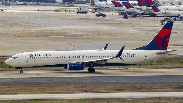 Delta Air Lines Boeing 737-932ER(WL) N921DU