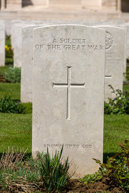 Gravestone of a Sad Ending at Pozieres British Cemetery at Ovillers-La Boisselle on the Somme – Bel and Fra 28