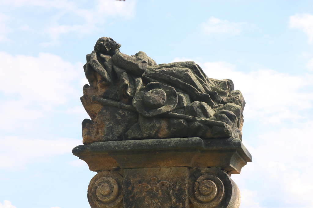 socha sv. Františka Xaverského v Droužkovicích