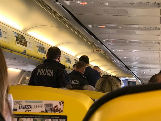 Police Intervention On Ryanair Flight At Faro Airport