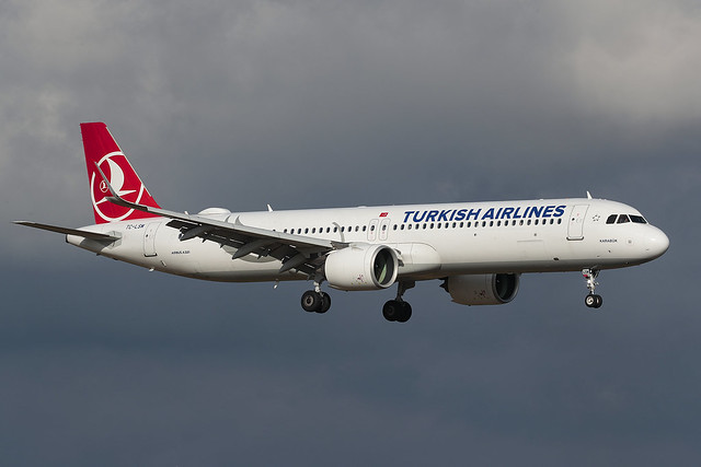 Airbus A321-271NX TC-LSM Turkish Airlines