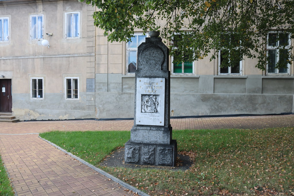pomník obětem 1. světové války v Březně