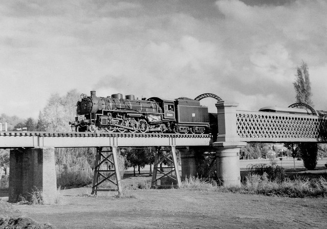 Locomotive 5910 (C.1997)
