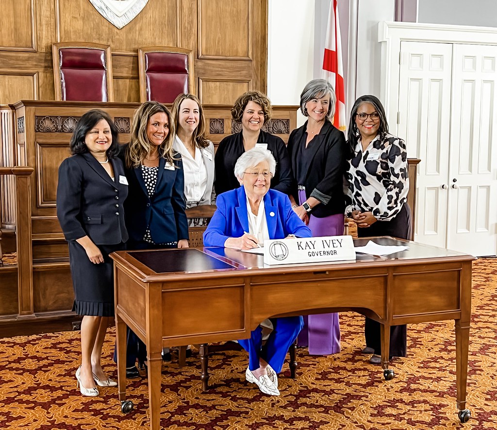 040422 WBC: Woman Owned Business Day Proclamation with Gov. Ivey