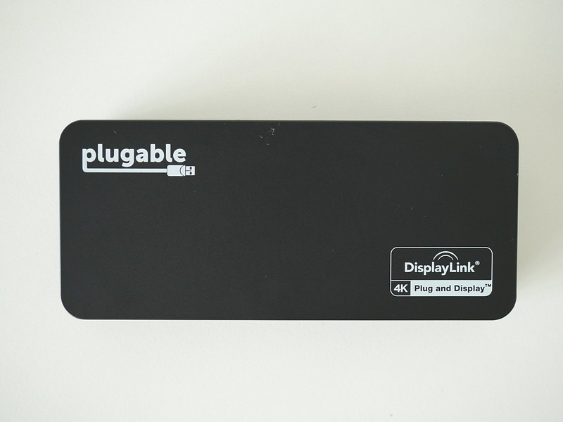 Plugable DisplayLink 4K DisplayPort and HDMI Dual Monitor Adapter - Top