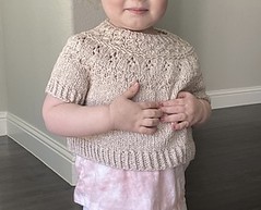 Look at the modified Ranunculus by Midori Hirose to be toddler size that Jonna (Knitmatician on Ravelry) knit!