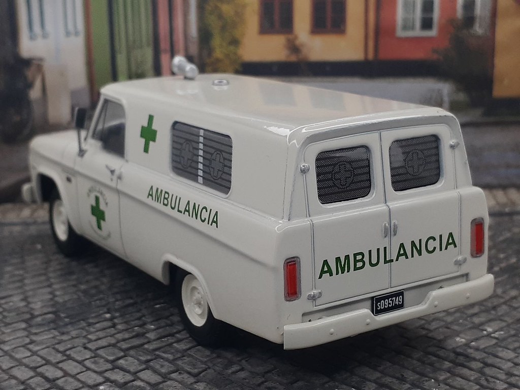 Dodge D100 - Ambulancia - 1967