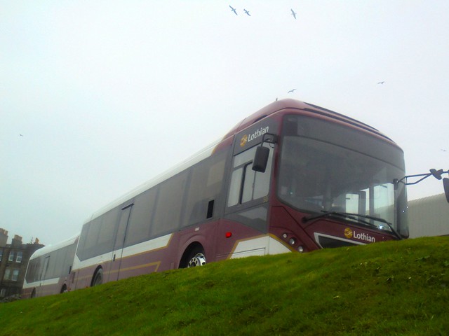 50 overshadowing 48 at Marine, By Lothian Buses