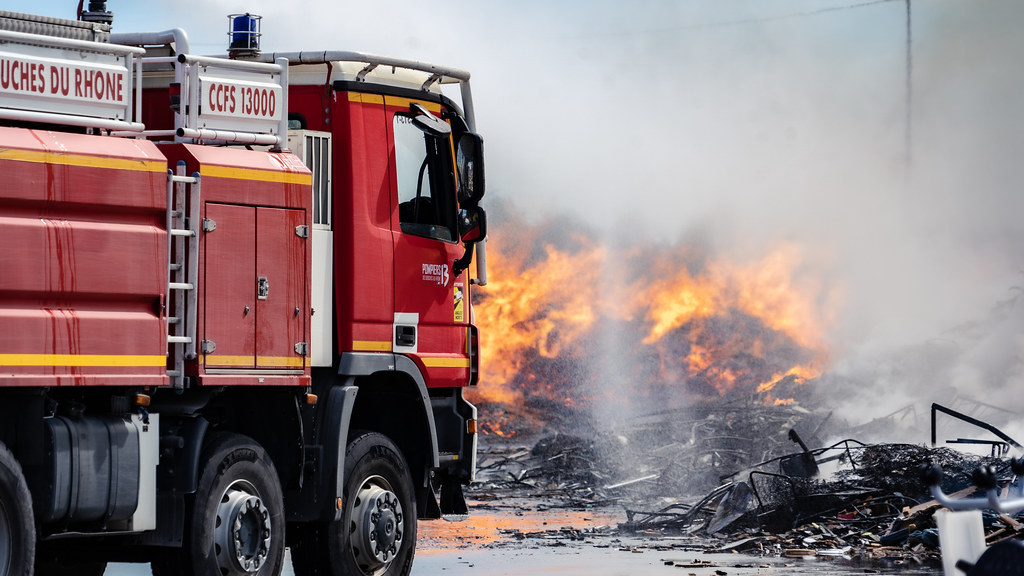 Opérations : Feu industriel sur la commune d’Istres : 60 Pompiers13 déployés 
