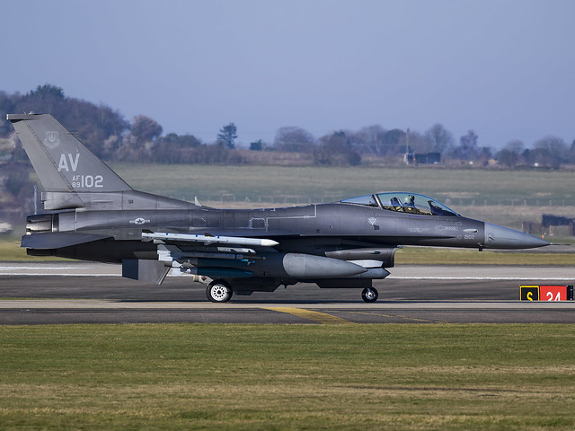 United States Air Force | General Dynamics F-16CM Fighting Falcon | 89-2102