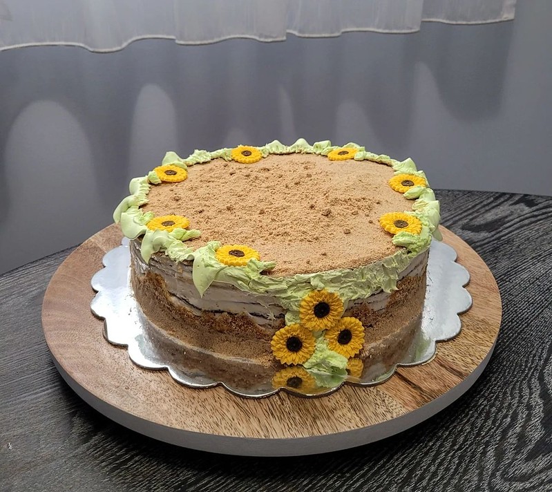 Cake by Dinka's Honey Cakes