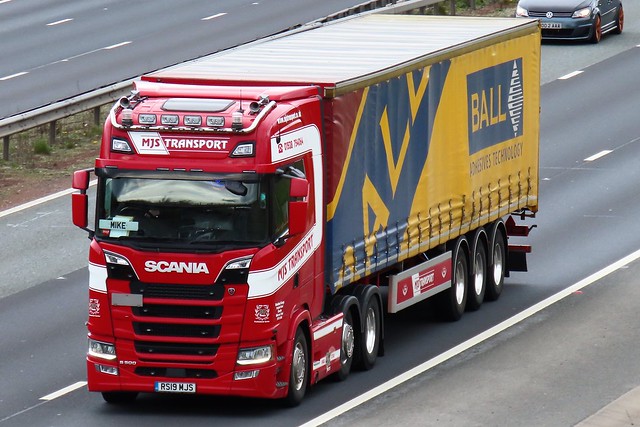 MJS Transport, Scania S500 (RS19MJS) On The A1M Southbound 6/4/22