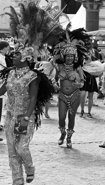 Samba Festival Coburg 2011 - EF70-200mm f-4L IS USM _ 70 mm _  _ 1-800 Sek. bei f - 4,5 _ ISO 320 _  Canon EOS 60D _ 10. Juli 2011 _ IMG_7281.jpg