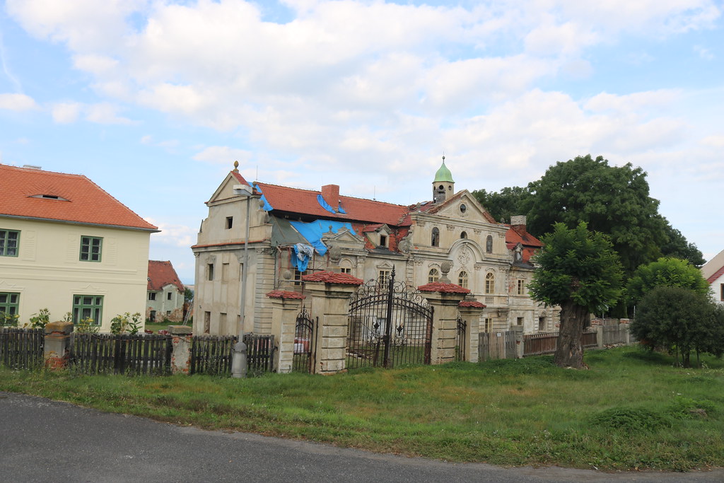 zámek Poláky v Polákách