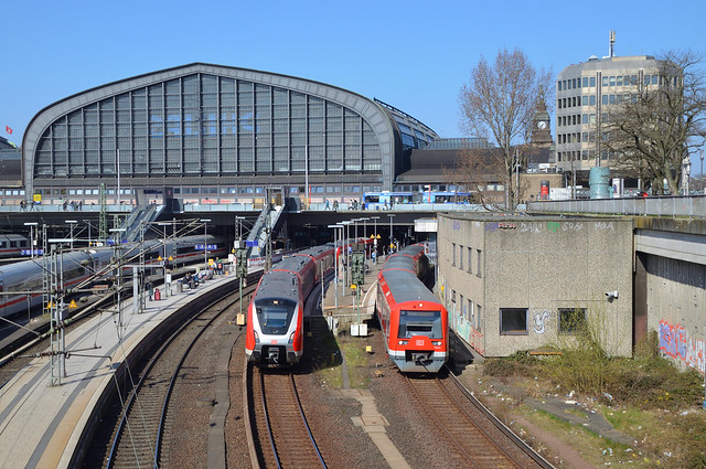 Hamburg, Hbf - 490 als S3 + 474 als S1