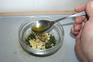 09 - Add olive oil / Olivenöl hinzufügen