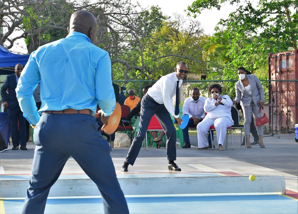 Road tennis match at Bush Hall Community Centre (8)